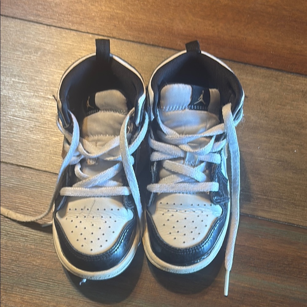 Jordan mid 1 Nike
